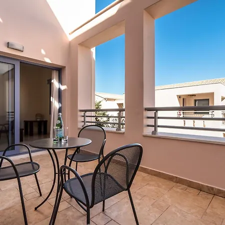 Porto Galini Seaside & Nikiana