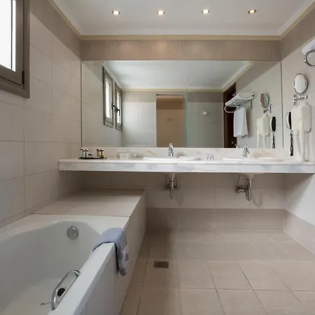 Porto Galini Seaside & 5* Nikiana