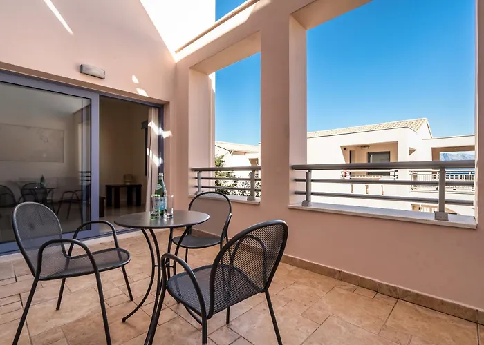 Porto Galini Seaside & Nikiana